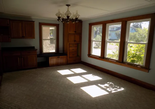 Photo 4 of Single family home for sale at 101 4th Avenue N, Lakefield, MN 56150 | MLS# 7063788 | Listing updated on 2026-09-15