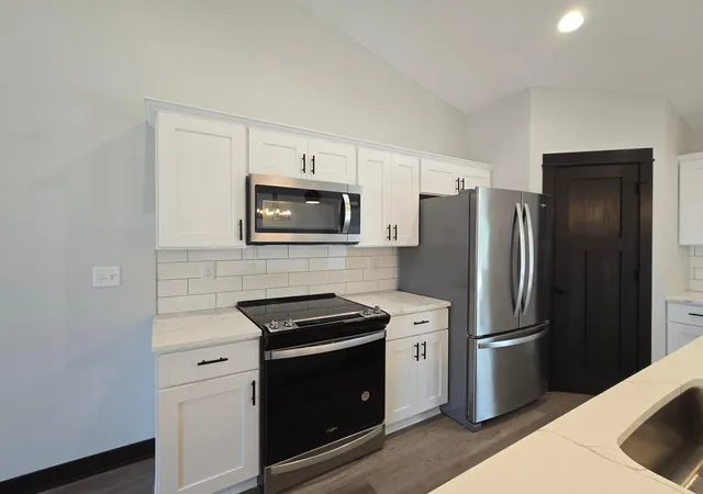 Photo 4 of Sale Pending at 517 Lynch St, Arlington, MN 55307 | MLS# 7064082 | Listing updated on 2026-09-11