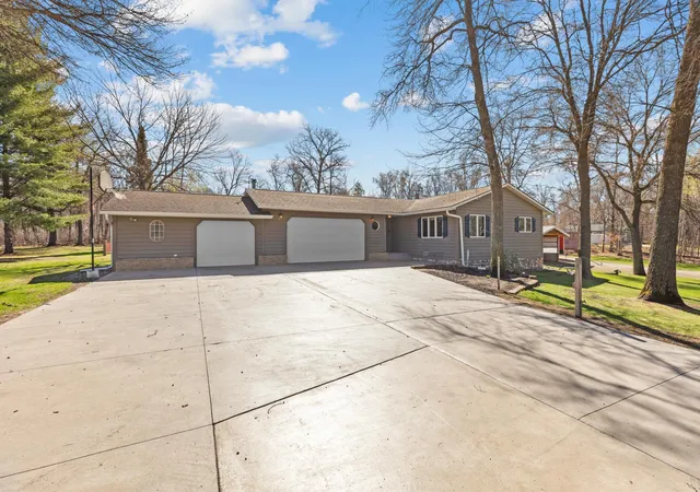 Photo 2 of Single family home for sale at 18938 Maryville Rd, Brainerd, MN 56401 | MLS# 7065384 | Listing updated on 2026-09-21