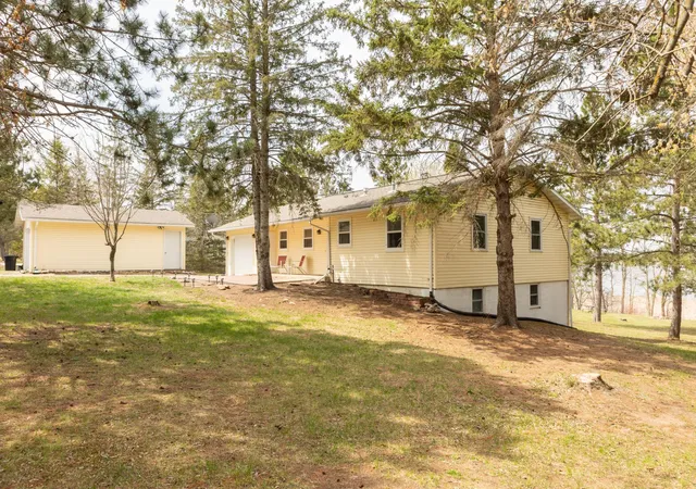 Photo 3 of Single family home for sale at 39115 E Blueberry Dr, Menahga, MN 56464 | MLS# 7066456 | Listing updated on 2026-09-08