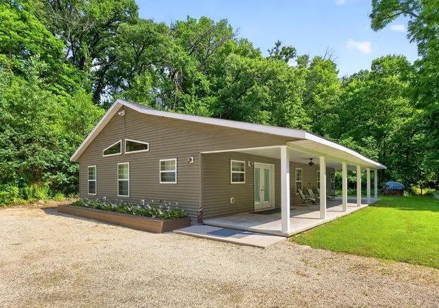Photo 1 of Single family home for sale at 39568 569th Street, Zumbro Falls, MN 55991 | MLS# 7067205 | Listing updated on 2026-09-11
