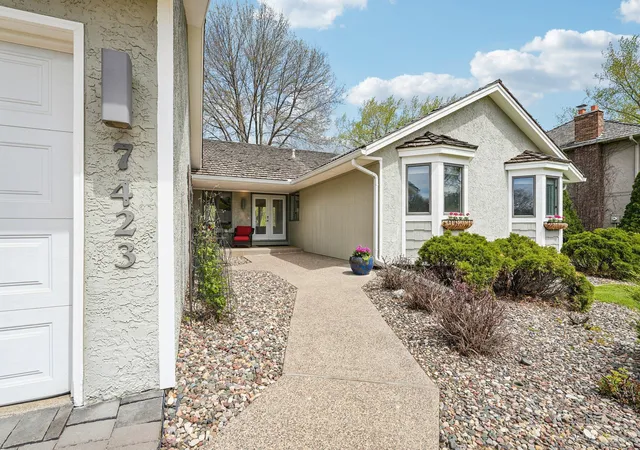 Photo 3 of Sale Pending at 7423 Hyde Park Ln, Minneapolis, MN 55439 | MLS# 7067402 | Listing updated on 2026-09-08
