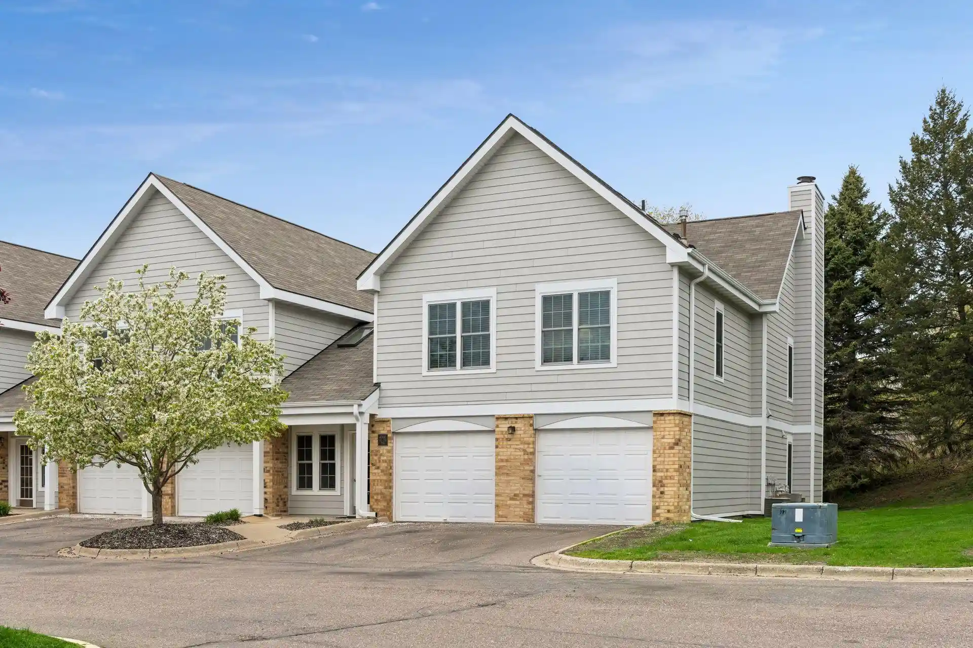 Listing Photo 45 - Condo for sale in 6000 Chasewood Pkwy located at 6000 Chasewood Pkwy, Minnetonka, MN 55343 - Unit #204