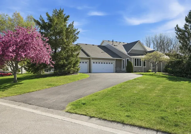 Photo 1 of Single family home for sale at 8821 Stonebrooke Ct, Saint Paul, MN 55125 | MLS# 7069769 | Listing updated on 2026-09-15
