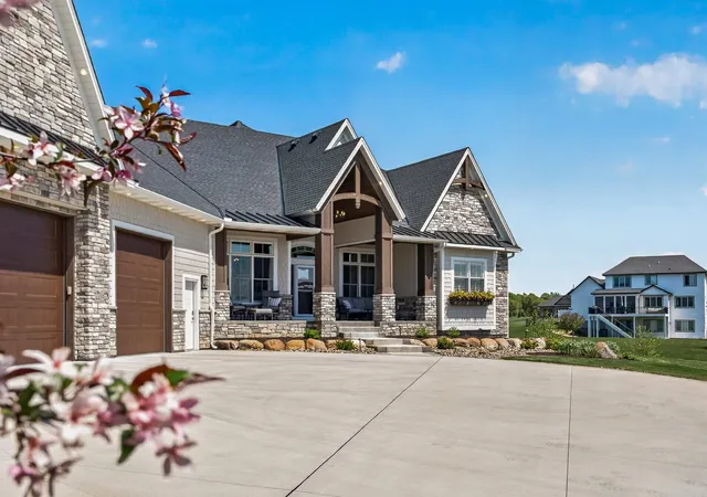 Photo 3 of Single family home for sale at 4435 167th Avenue Nw, Andover, MN 55304 | MLS# 7070327 | Listing updated on 2026-09-12