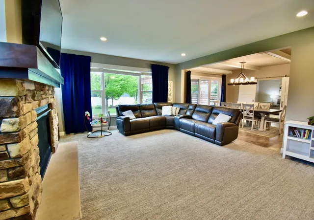 Photo 3 of Single family home for sale at 1805 2nd Street Ne, Willmar, MN 56201 | MLS# 7071121 | Listing updated on 2026-09-11