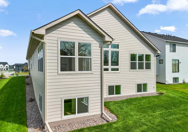 Photo 4 of Single family home for sale at 10377 Shadyview Ln N, Maple Grove, MN 55311 | MLS# 7071295 | Listing updated on 2026-10-02