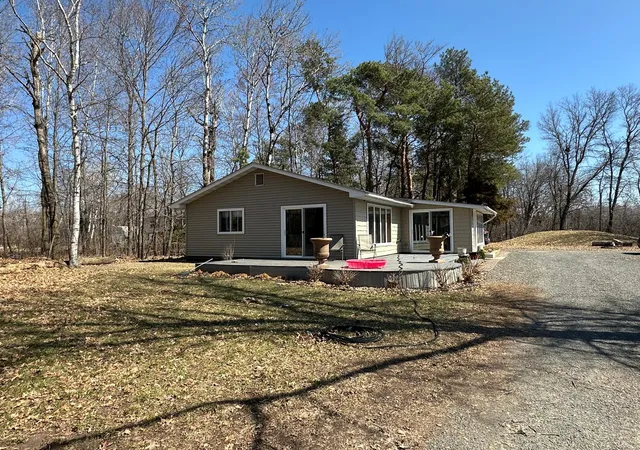 Photo 2 of Single family home for sale at 36861 Falcon Ave, North Branch, MN 55056 | MLS# 7071334 | Listing updated on 2026-09-12