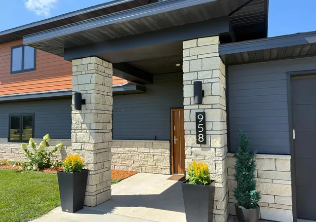 Photo 3 of Single family home for sale at 958 Willow Springs Rd, Detroit Lakes, MN 56501 | MLS# 7071984 | Listing updated on 2026-09-14