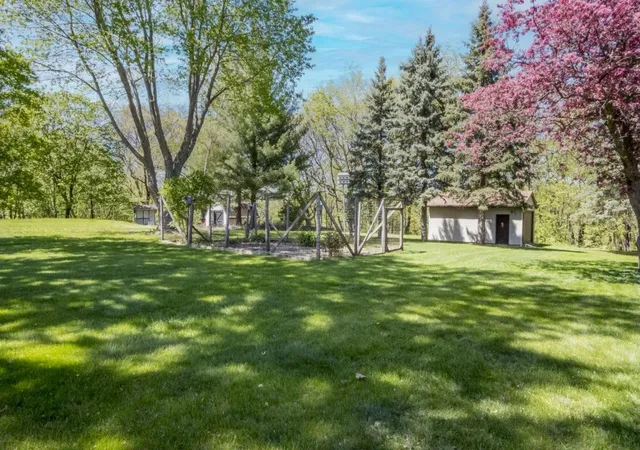 Photo 3 of Sale Pending at 100 Stony Crk Cir, Mankato, MN 56001 | MLS# 7072691 | Listing updated on 2026-09-11