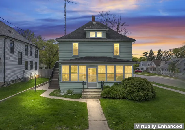 Photo 3 of Multi family home for sale at 904 1st Street Se, Rochester, MN 55904 | MLS# 7073583 | Listing updated on 2026-09-10