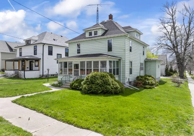 Listing Photo 4 - Condo for sale in building located at 904 1st St SE, Rochester, MN 55904