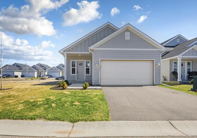 Photo 2 of Single family home for sale at 1131 Dorthy Ln, Elko New Market, MN 55054 | MLS# 7073667 | Listing updated on 2026-09-10