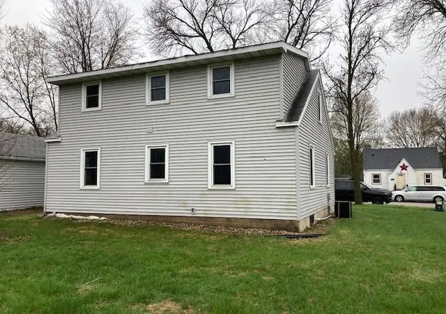 Photo 3 of Sale Pending at 707 Minnesota Ave Se, Willmar, MN 56201 | MLS# 7073805 | Listing updated on 2026-09-15