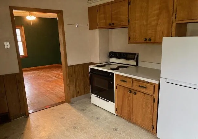 Photo 4 of Sale Pending at 707 Minnesota Ave SE, Willmar, MN 56201 | MLS# 7073805 | Listing updated on 2026-09-15