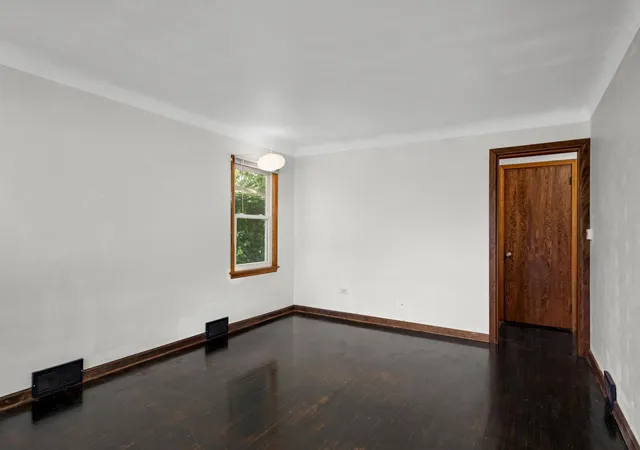 Photo 4 of Sale Pending at 1015 Hubbard Ave, Saint Paul, MN 55104 | MLS# 7073842 | Listing updated on 2026-10-05