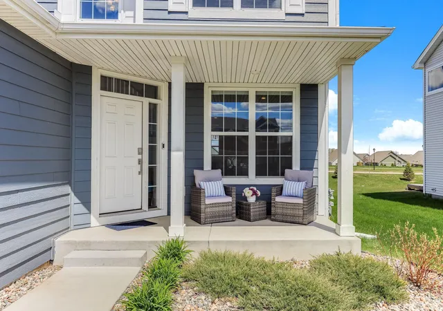 Photo 2 of Single family home for sale at 8117 186th Street W, Lakeville, MN 55044 | MLS# 7074205 | Listing updated on 2026-09-15