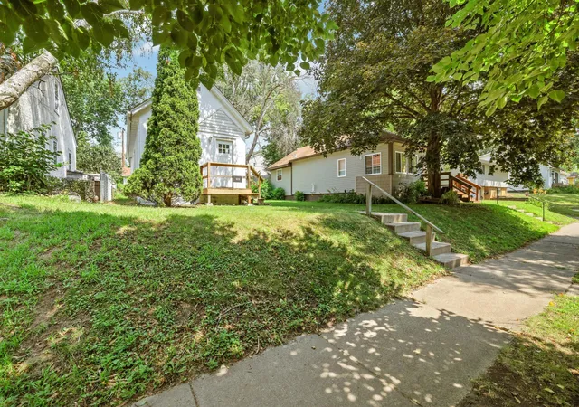Photo 3 of Sale Pending at 1619 Reaney Ave, Saint Paul, MN 55106 | MLS# 7076497 | Listing updated on 2026-10-19