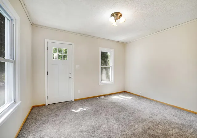 Photo 3 of Sale Pending at 1619 Reaney Ave, Saint Paul, MN 55106 | MLS# 7076497 | Listing updated on 2026-10-19