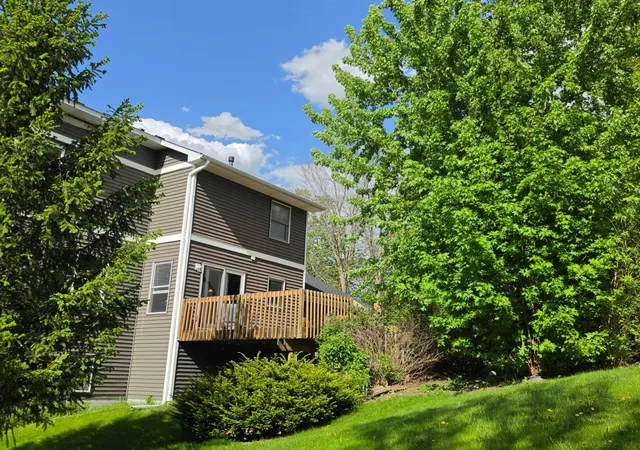 Photo 2 of Single family home for sale at 210 10th Street Se, New Prague, MN 56071 | MLS# 7076720 | Listing updated on 2026-09-15