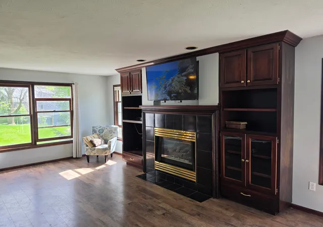 Photo 4 of Single family home for sale at 210 10th Street SE, New Prague, MN 56071 | MLS# 7076720 | Listing updated on 2026-09-15