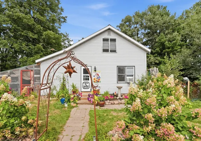 Photo 2 of Single family home for sale at 2588 Keystone St, Mora, MN 55051 | MLS# 7077922 | Listing updated on 2026-10-07