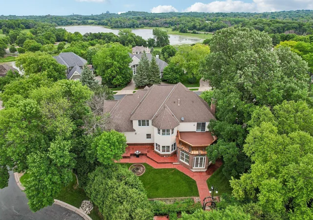 Photo 3 of Mansion for sale at 7631 S Bay Dr, Minneapolis, MN 55438 | MLS# 7079044 | Listing updated on 2026-09-21
