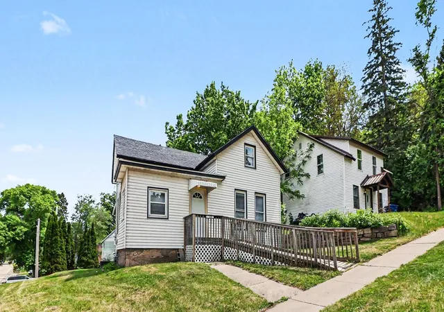 Photo 1 of Single family home for sale at 319 Buchanan St, Red Wing, MN 55066 | MLS# 7079080 | Listing updated on 2026-09-15