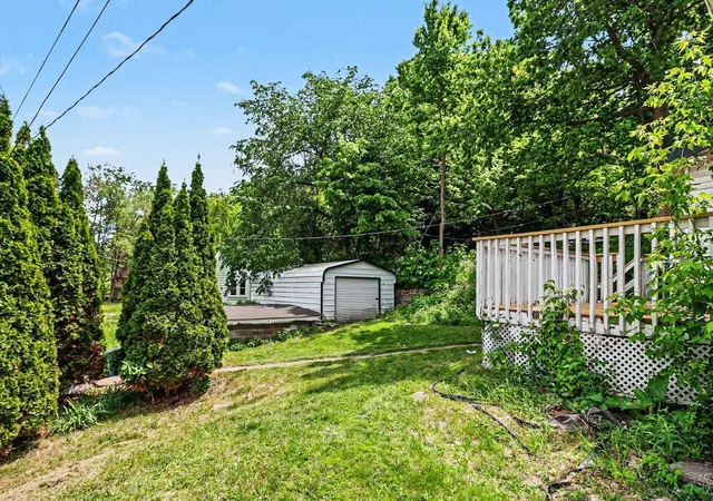 Photo 3 of Single family home for sale at 319 Buchanan St, Red Wing, MN 55066 | MLS# 7079080 | Listing updated on 2026-09-15
