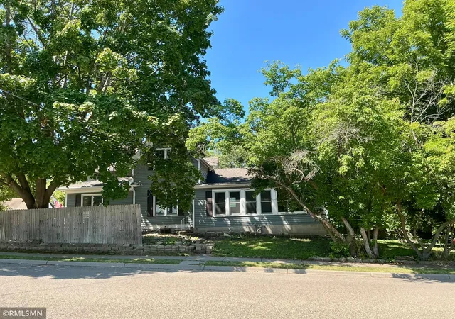 Photo 3 of Single family home for sale at 704 Mulberry St W, Stillwater, MN 55082 | MLS# 7079175 | Listing updated on 2026-09-15