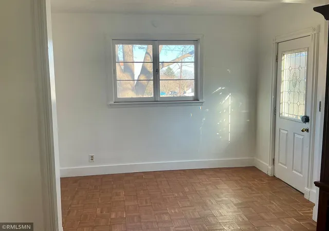 Photo 4 of Single family home for sale at 704 Mulberry St W, Stillwater, MN 55082 | MLS# 7079175 | Listing updated on 2026-09-15