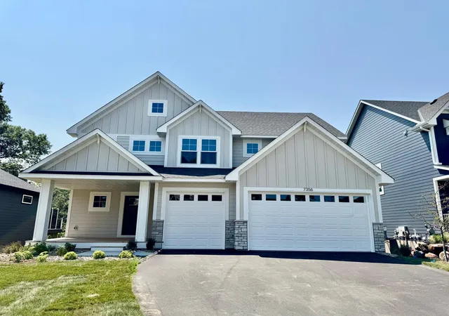 Photo 3 of Single family home for sale at 7356 Ambercrest Curv, Inver Grove Heights, MN 55077 | MLS# 7079945 | Listing updated on 2026-09-11