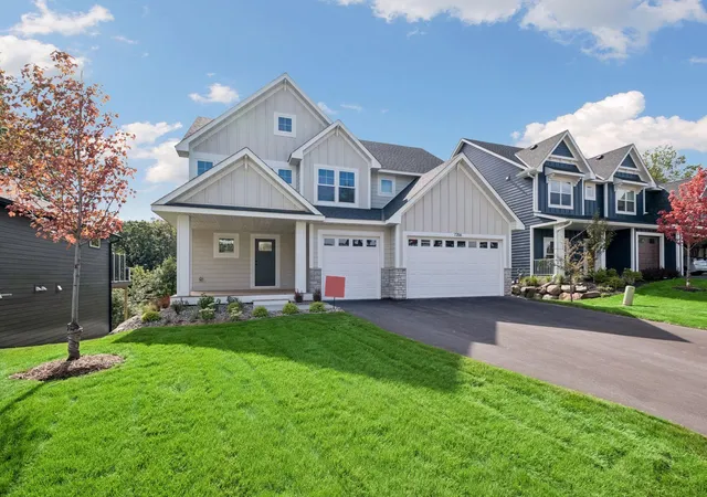 Photo 3 of Single family home for sale at 7356 Ambercrest Curv, Inver Grove Heights, MN 55077 | MLS# 7079945 | Listing updated on 2026-09-11