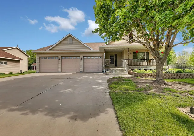 Photo 2 of Single family home for sale at 331 Countryside Ln, Albany, MN 56307 | MLS# 7079968 | Listing updated on 2026-10-05