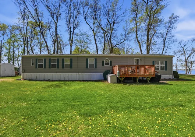 Photo 1 of Single family home for sale at 17596 Lake St E, Osakis, MN 56360 | MLS# 7080055 | Listing updated on 2026-09-22