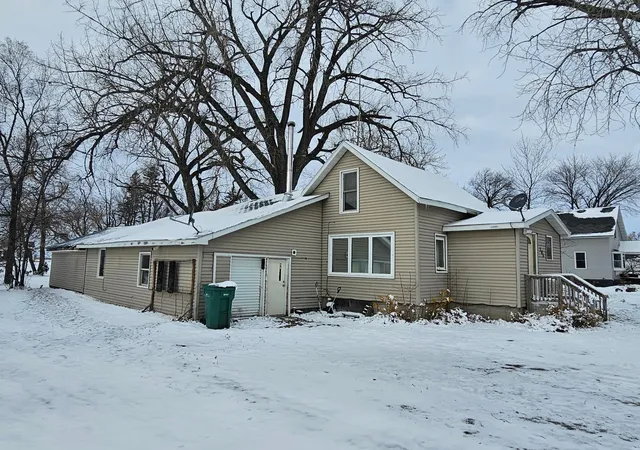 Photo 1 of Single family home for sale at 705 Neill St, Buxton, ND 58218 | MLS# 7080376 | Listing updated on 2026-10-12