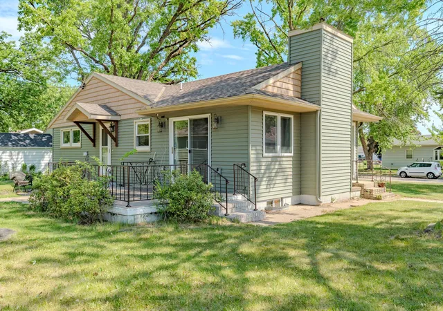 Photo 3 of Single family home for sale at 443 6th Street NE, Saint Cloud, MN 56304 | MLS# 7080432 | Listing updated on 2026-09-14