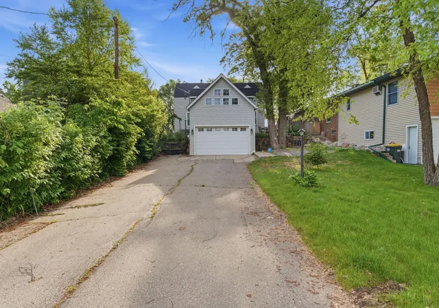 Photo 3 of Sale Pending at 271 Lake Ave N, Spicer, MN 56288 | MLS# 7081012 | Listing updated on 2026-10-07