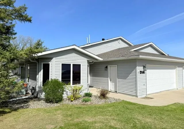 Photo 3 of Single family home for sale at 514 Scenic Shore Ln Sw, Bemidji, MN 56601 | MLS# 7081154 | Listing updated on 2026-09-08