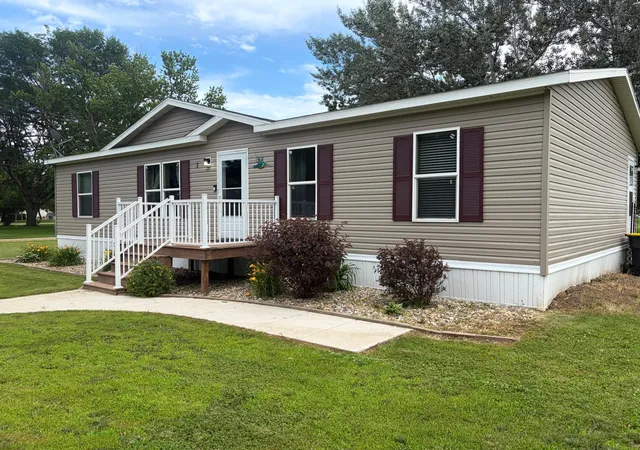 Single family home for sale at 751 Dewey St, Walnut Grove, MN 56180 | MLS# 7081963