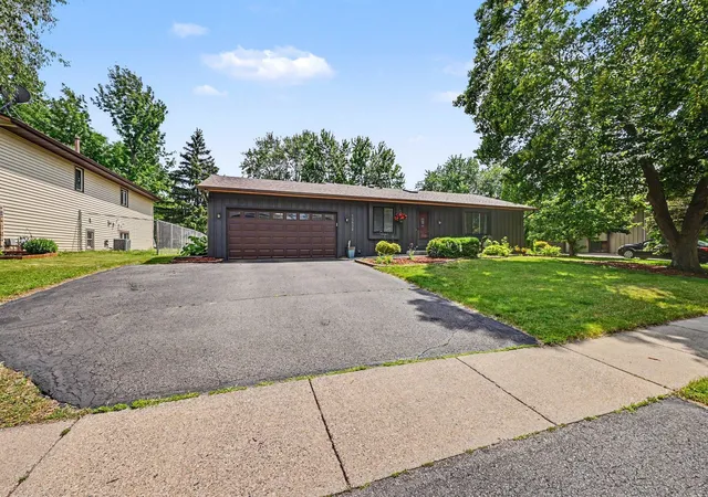 Photo 2 of Single family home for sale at 15632 Heywood Way, Saint Paul, MN 55124 | MLS# 7082315 | Listing updated on 2026-09-14