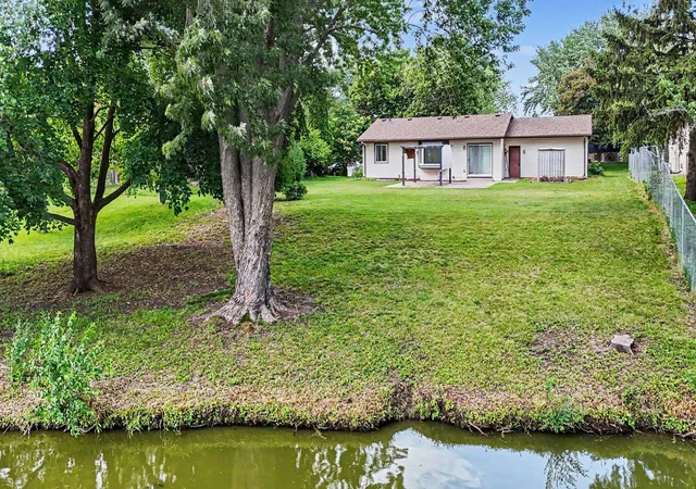 Photo 4 of Single family home for sale at 15632 Heywood Way, Saint Paul, MN 55124 | MLS# 7082315 | Listing updated on 2026-09-14