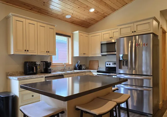 Photo 4 of Single family home for sale at 5882 Lakeshore Ln NW, Cass Lake, MN 56633 | MLS# 7083788 | Listing updated on 2026-09-09