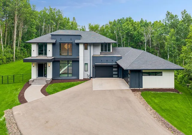 Photo 3 of Single family home for sale at 10371 Andrea Trl, Inver Grove Heights, MN 55077 | MLS# 7083866 | Listing updated on 2026-09-15