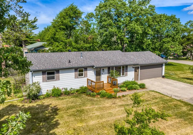 Photo 1 of Single family home for sale at 102 Robertson Dr Nw, Bemidji, MN 56601 | MLS# 7084073 | Listing updated on 2026-09-14