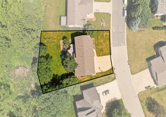 Photo 3 of Single family home for sale at 917 5th Avenue NW, Byron, MN 55920 | MLS# 7084853 | Listing updated on 2026-09-11