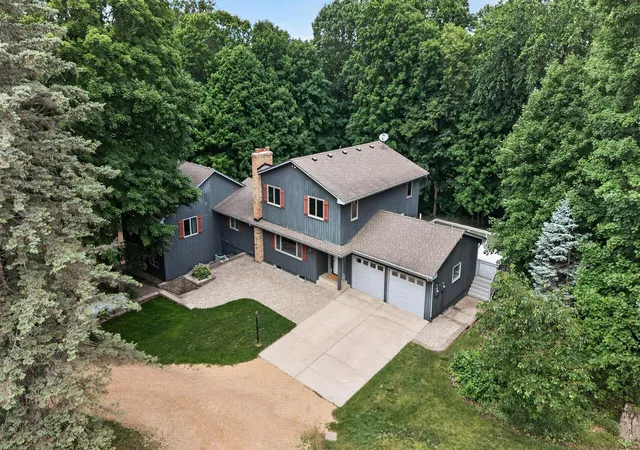 Photo 2 of Single family home for sale at 2135 County Rd 24, Hamel, MN 55340 | MLS# 7084919 | Listing updated on 2026-09-11