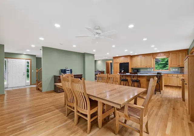 Photo 4 of Single family home for sale at 2135 County Rd 24, Hamel, MN 55340 | MLS# 7084919 | Listing updated on 2026-09-11