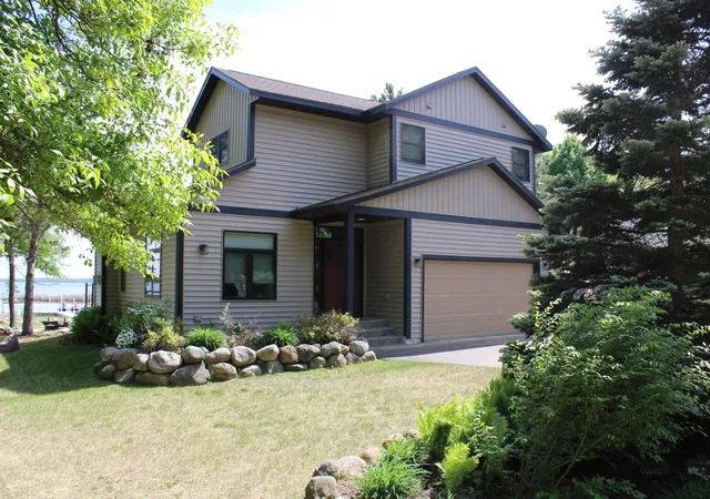 Photo 2 of Single family home for sale at 30906 N Lakeview Dr, Pequot Lakes, MN 56472 | MLS# 7084964 | Listing updated on 2026-09-22