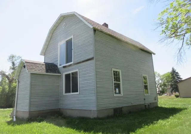Photo 2 of Sale Pending at 203 4th Street Sw, Hillsboro, ND 58045 | MLS# 7085835 | Listing updated on 2026-09-15